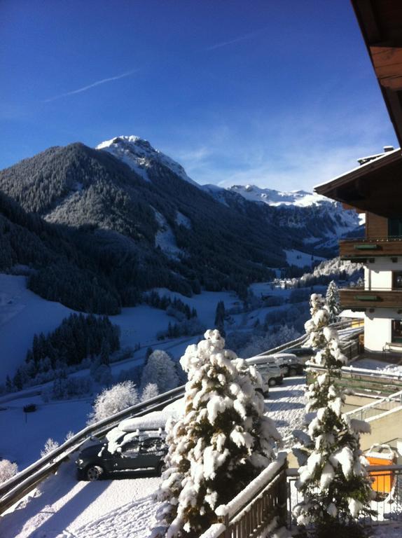Ski In-Ski Out - Gaestehaeuser Saalbach-Hinterglemm - Wallegghof Christianhof Eksteriør bilde