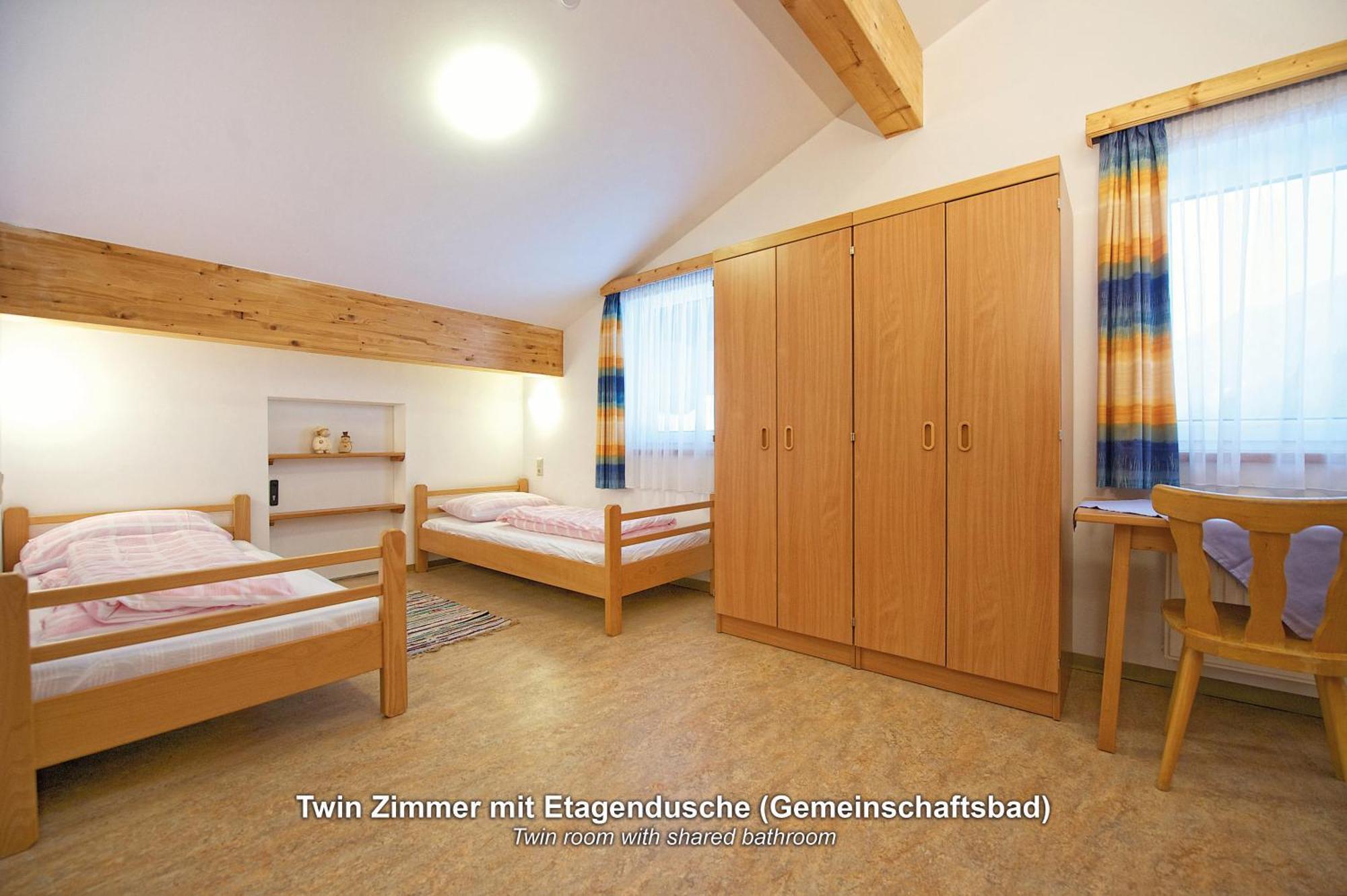 Ski In-Ski Out - Gaestehaeuser Saalbach-Hinterglemm - Wallegghof Christianhof Rom bilde