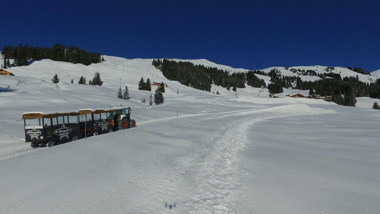 Ski In-Ski Out - Gaestehaeuser Saalbach-Hinterglemm - Wallegghof Christianhof Eksteriør bilde